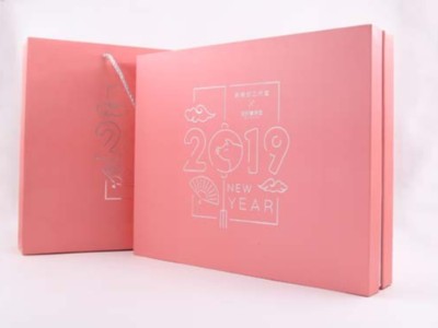 濟南包裝盒廠家為您詳解，化妝品包裝盒有哪些工藝？