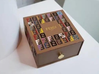 中秋送什么禮？精品盒廠家挑選幾款月餅禮盒，送禮倍有面子！